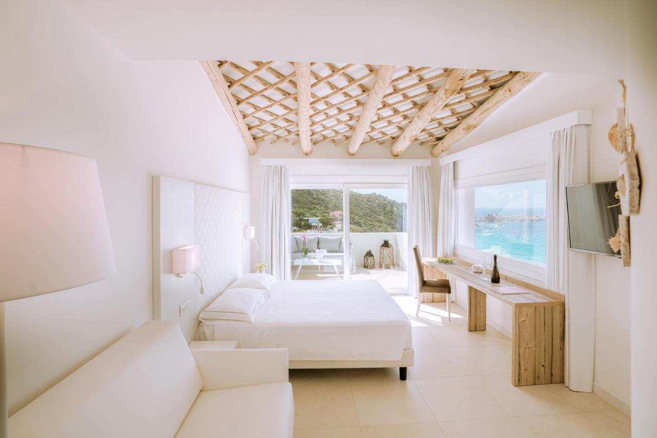 Hotel Moresco Santa Teresa Gallura Exteriér fotografie