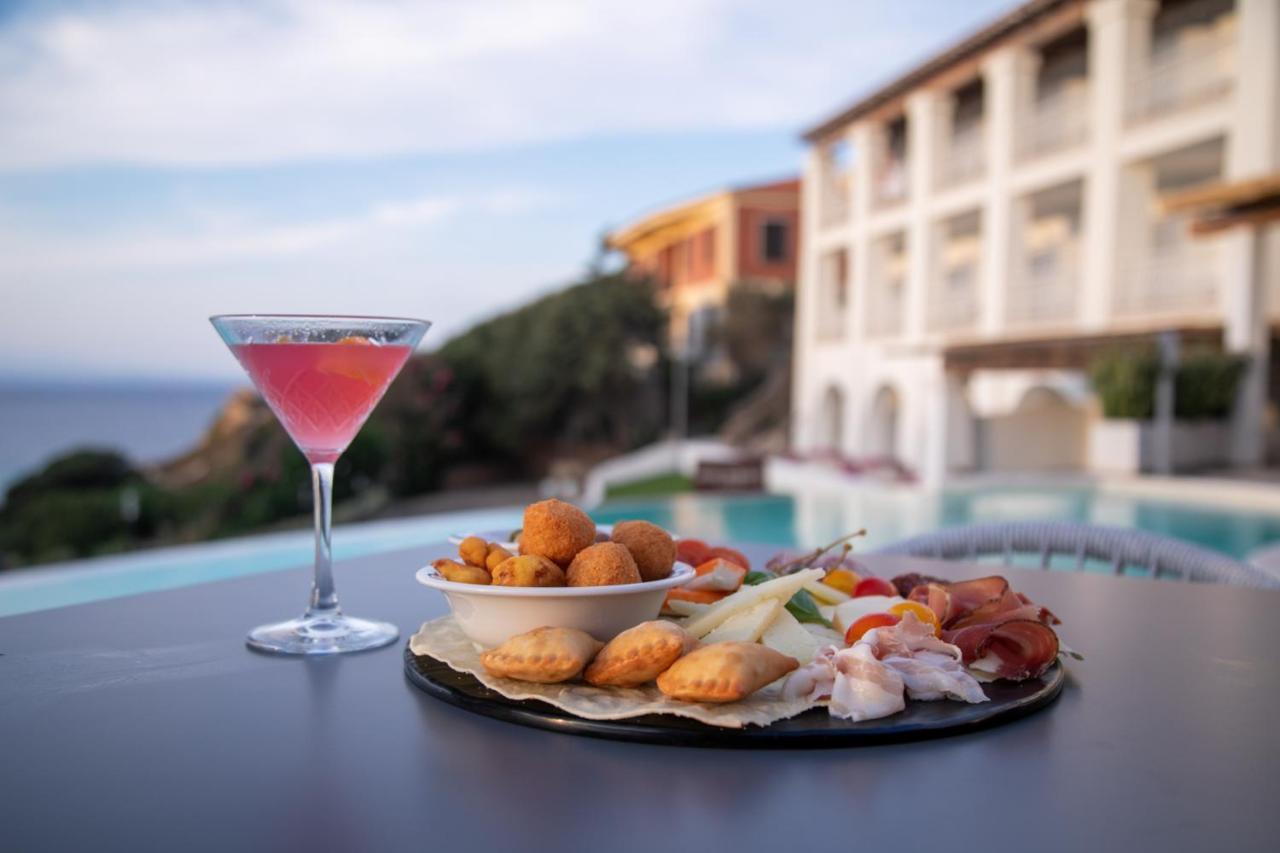 Hotel Moresco Santa Teresa Gallura Exteriér fotografie
